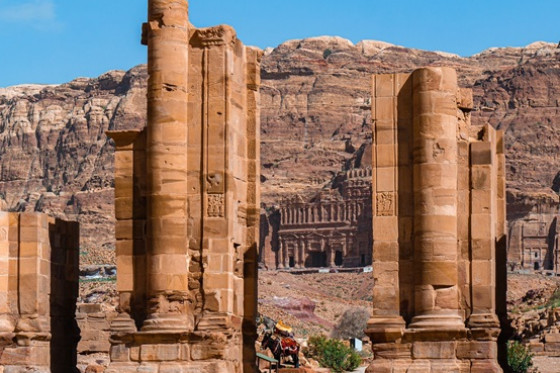 Tour privato 8 giorni con 2 notti sul Mar Morto 